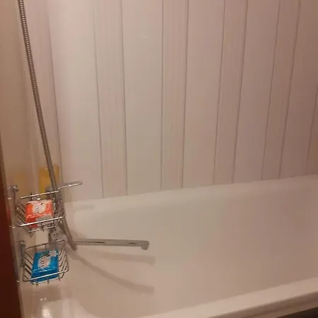 Apartament Cubby Center Wifi Work Study Rest