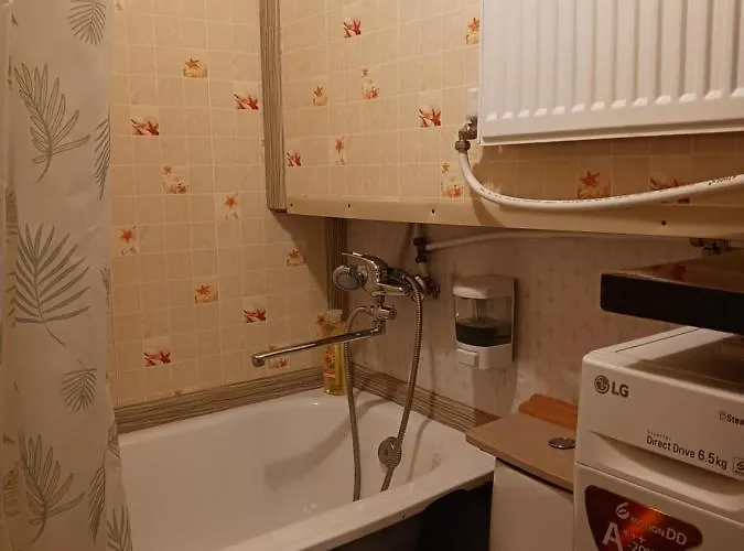 Dzīvoklis Cubby Center Wifi Work Study Rest